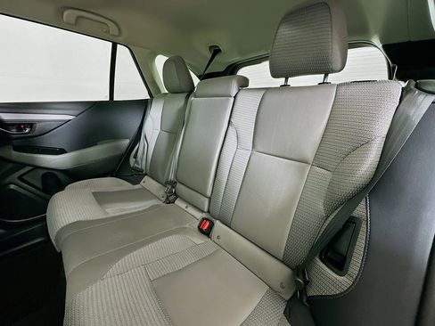 Used 2025 Subaru Outback Premium image 28