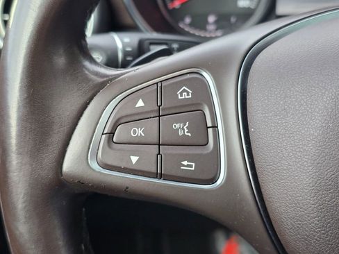 Used 2017 Mercedes-Benz GLC 300 4MATIC image 33