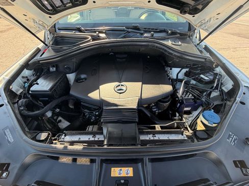 Used 2014 Mercedes-Benz ML 350 BlueTEC 4MATIC image 32