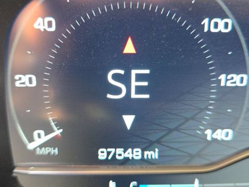 Used 2023 GMC Yukon XL Denali AWD/4WD image 22