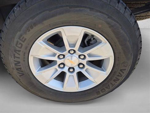 Used 2025 Chevrolet Silverado 1500 LT RWD image 26