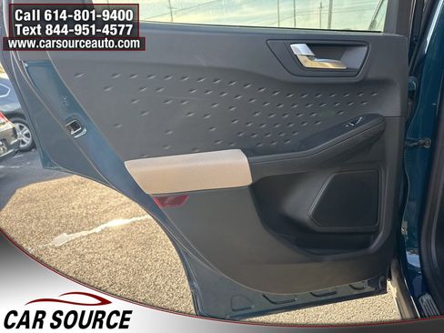 Used 2020 Ford Escape SE image 34