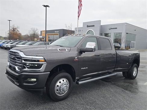 New 2026 RAM 3500 Laramie w/ Max Tow Package image 15