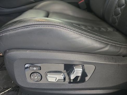 Used 2021 BMW X5 M w/ Competition Package image 25