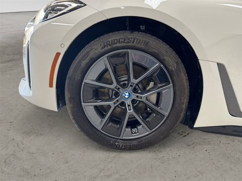 Used 2024 BMW i4 eDrive40 w/ Convenience Package image 14