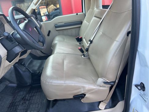 Used 2009 Ford F250 XL image 8