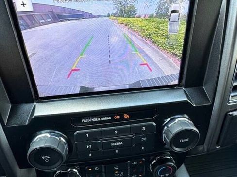 Used 2018 Ford F150 XLT w/ Equipment Group 302A Luxury AWD/4WD image 17
