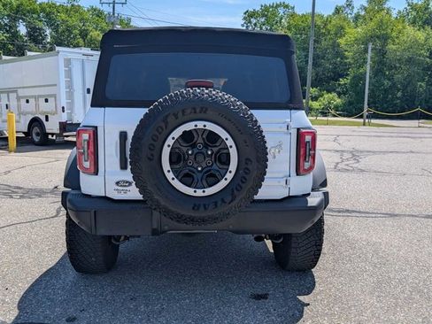 Certified 2022 Ford Bronco Badlands AWD/4WD image 4