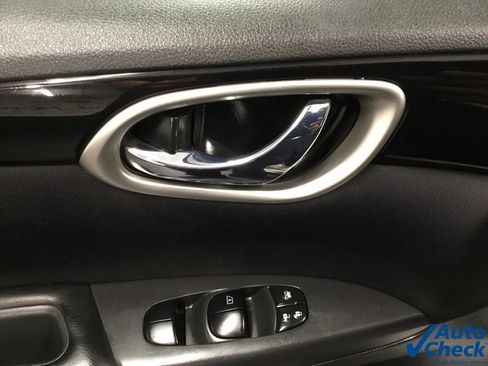 Used 2016 Nissan Sentra SV FWD image 21