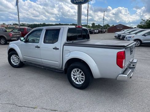 Used 2016 Nissan Frontier SV RWD image 6