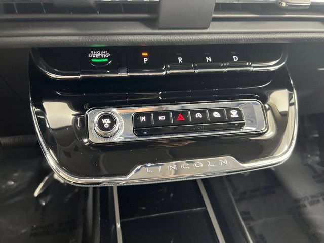 Used 2023 Lincoln Corsair AWD w/ Equipment Group 101A image 17