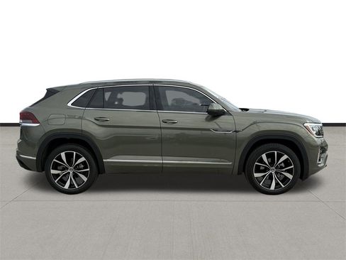 New 2026 Volkswagen Atlas Cross Sport SEL Premium R-Line image 4