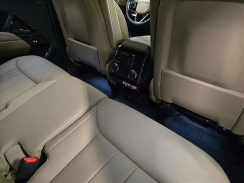 New 2026 Land Rover Range Rover Sport SE image 11