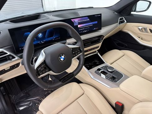 Used 2025 BMW 330i Sedan RWD image 4