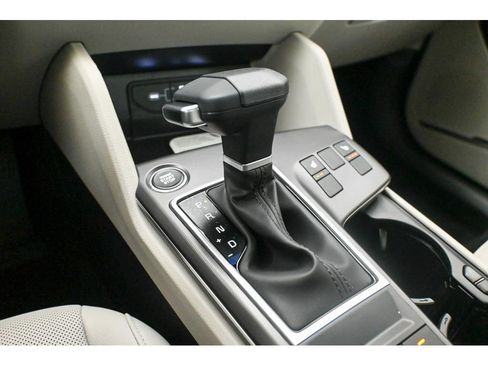 New 2026 Kia Sportage EX w/ EX Panorama Roof Package image 24