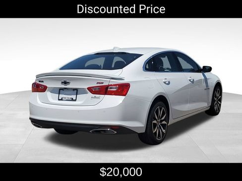Used 2024 Chevrolet Malibu RS w/ LPO, Floor Liner Package FWD image 3