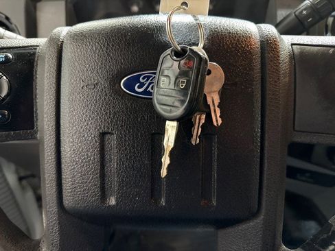 Used 2016 Ford F350 XL w/ Power Equipment Group image 68