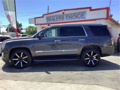 Used 2016 Cadillac Escalade Luxury