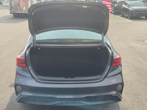 Used 2023 Kia Forte LXS FWD image 31