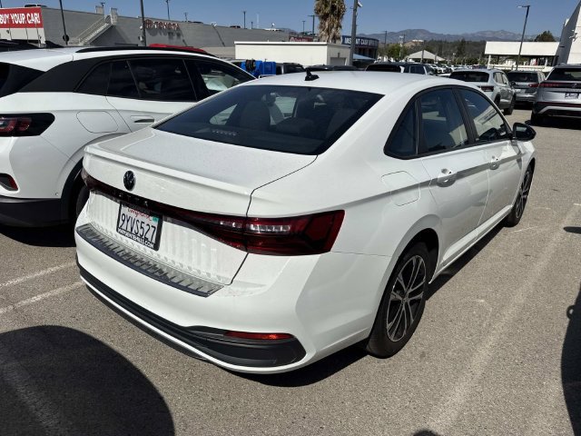 Certified 2026 Volkswagen Jetta Sport FWD image 5