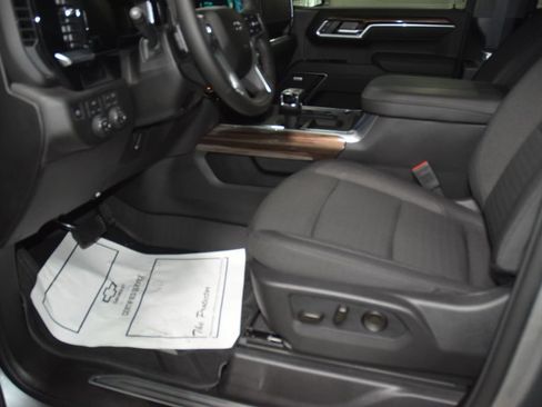 Used 2026 Chevrolet Silverado 1500 RST w/ Dark Appearance Package AWD/4WD image 40