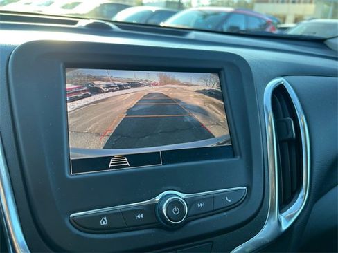 Used 2022 Chevrolet Equinox LT image 22