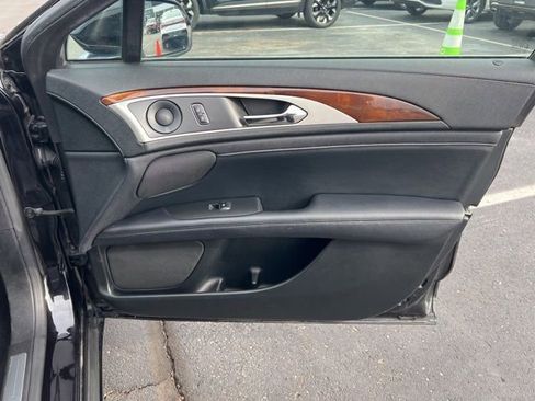 Used 2019 Lincoln MKZ Reserve image 30