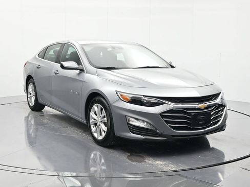 Used 2024 Chevrolet Malibu LT FWD image 3