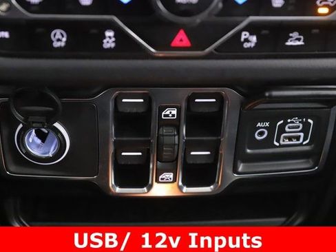 Used 2024 Jeep Wrangler Sahara w/ Safety Group image 23