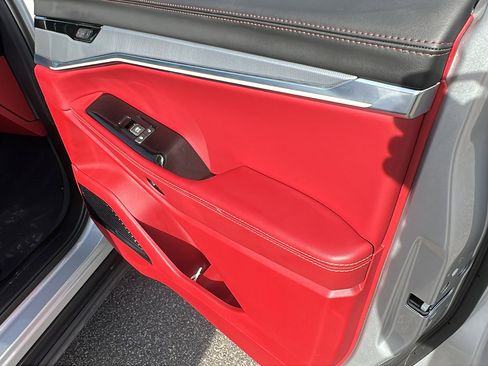 Used 2024 Jeep Wagoneer Launch Edition image 19