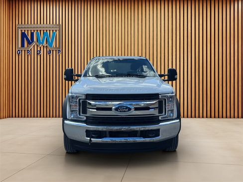 Used 2017 Ford F550 4x4 SuperCab Super Duty w/ XLT Value Package image 2