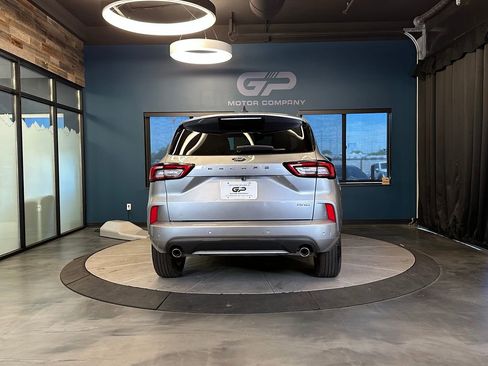 Used 2024 Ford Escape ST-Line w/ Tech Pack #1 AWD/4WD image 4