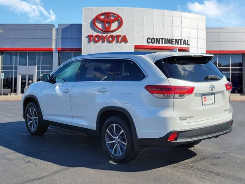 Certified 2019 Toyota Highlander XLE image 4