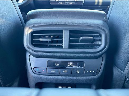 Used 2024 Honda Pilot Touring image 27