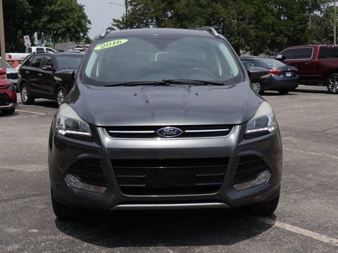 Used 2016 Ford Escape Titanium w/ Equipment Group 301A FWD image 2