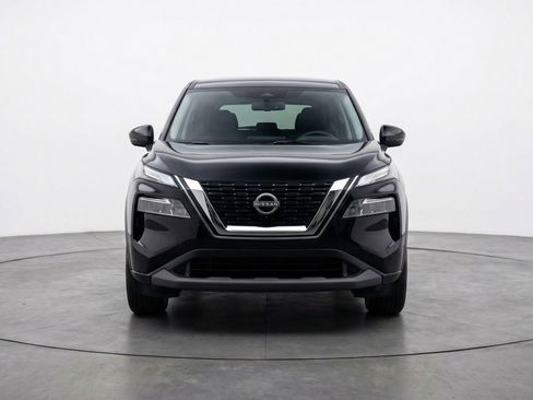 Used 2025 Nissan Rogue SV AWD/4WD image 2