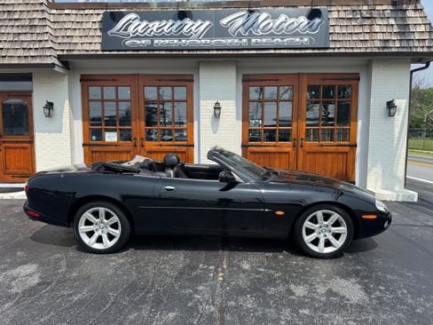 Used 2003 Jaguar XK8 Convertible image 1