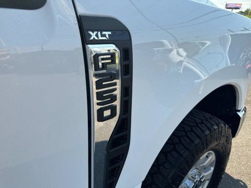 Used 2024 Ford F250 XLT w/ FX4 Off-Road Package AWD/4WD image 17