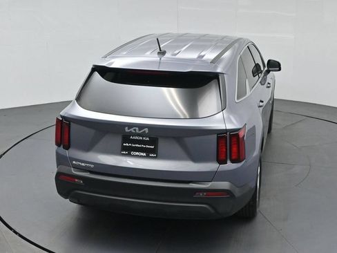 Certified 2023 Kia Sorento LX FWD image 44