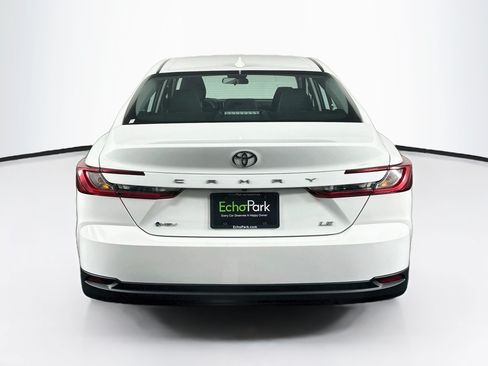 Used 2025 Toyota Camry LE FWD image 7