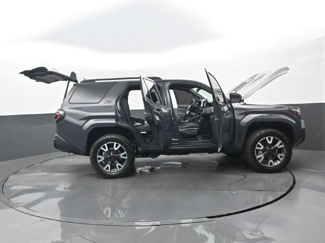 Used 2025 Toyota 4Runner TRD Sport Premium AWD/4WD image 32