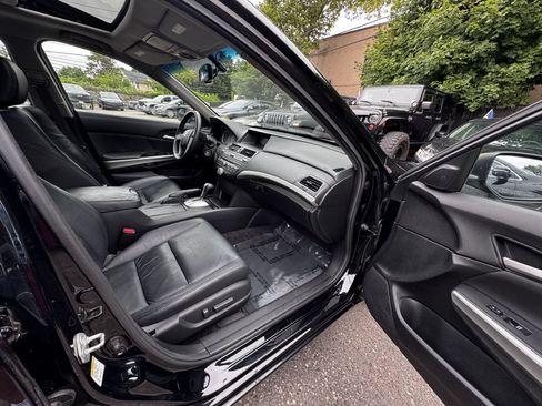 Used 2010 Honda Accord EX-L image 18