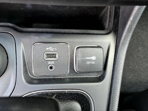 Used 2020 Jeep Cherokee Limited AWD/4WD image 25