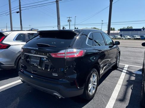 Used 2020 Ford Edge SEL w/ Convenience Package FWD image 4