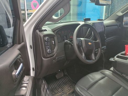 Used 2023 Chevrolet Silverado 1500 W/T w/ Trailering Package AWD/4WD image 7
