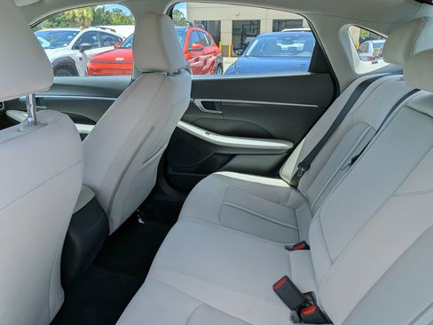 Used 2024 Hyundai Sonata SEL FWD image 14