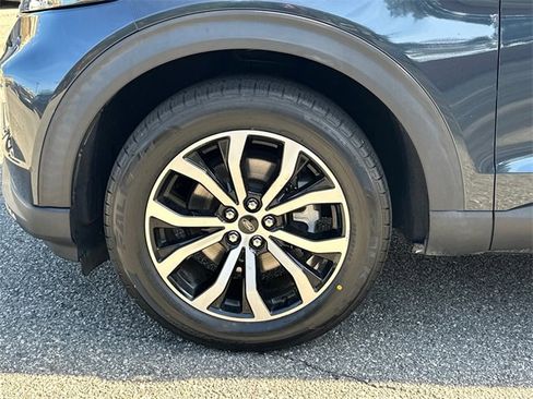 Used 2022 Ford Explorer ST-Line w/ Class IV Trailer Tow Package image 11