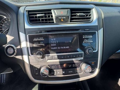 Used 2017 Nissan Altima 2.5 SL FWD image 6
