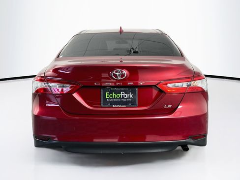 Used 2019 Toyota Camry LE FWD image 7
