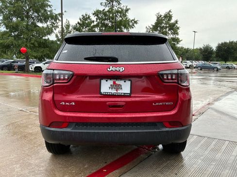 Used 2025 Jeep Compass Limited AWD/4WD image 7